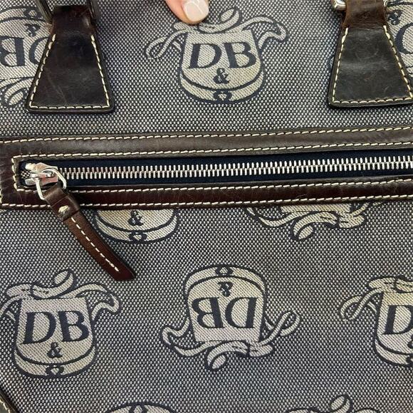 Vintage Dooney & Bourke Donegal Crest Dome Signature DB Satchel Purse FLAW - Picture 16 of 16